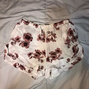 Brandy Melville Floral Vodi Shorts